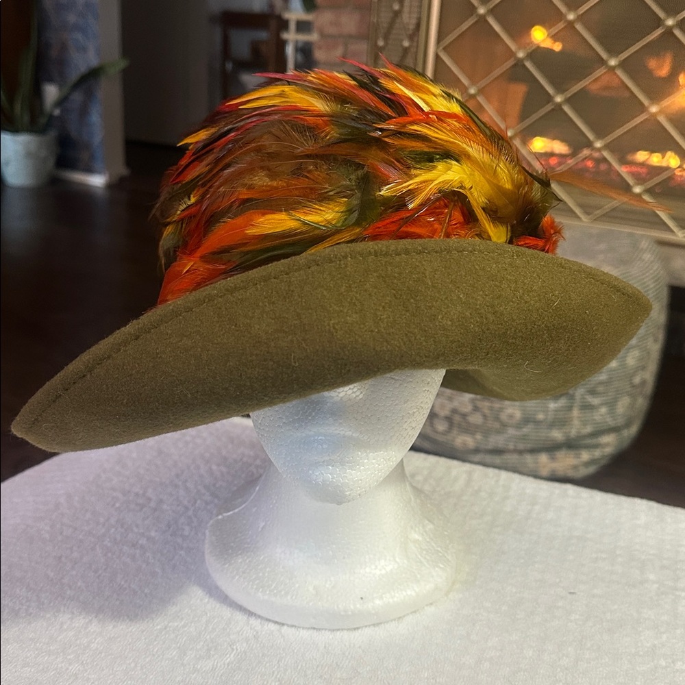 Mr John Vintage Hat Winter 100% Wool Felt Feathers